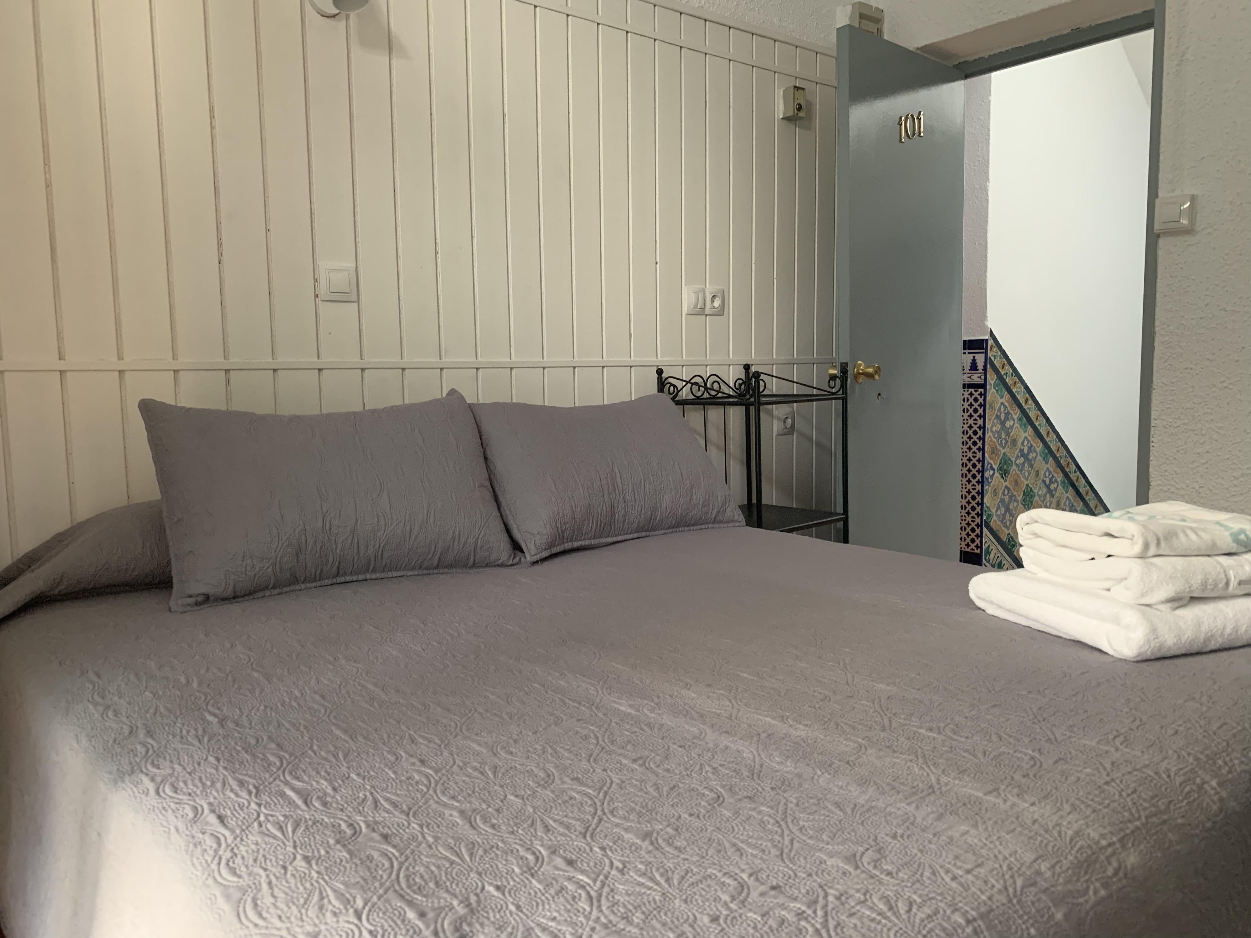 Hostal Alcobia Sevilla Kültér fotó