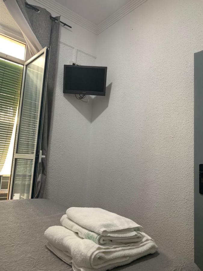Hostal Alcobia Sevilla Kültér fotó